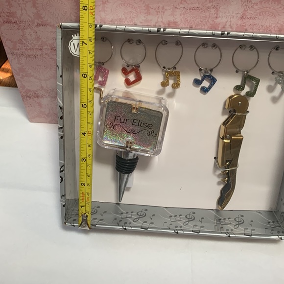 Brand New! 💥Gift Box set of Wine Glass Charms, wine opener, musical stopper💥 - Picture 7 of 8